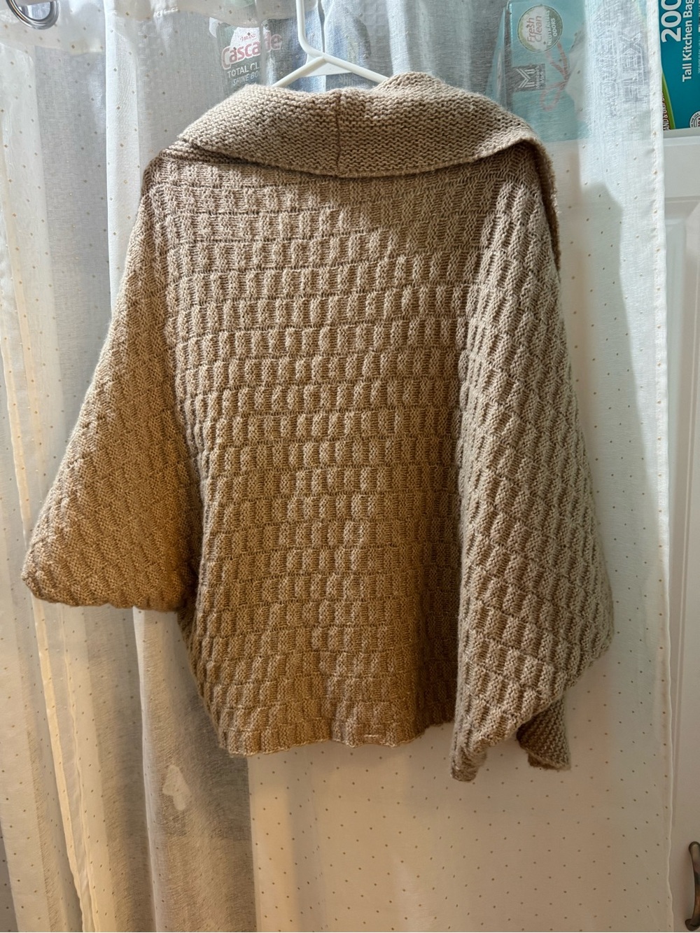Jennifer Lopez Textured Open-Front Shawl Cardigan - Beige - Picture 2 of 3